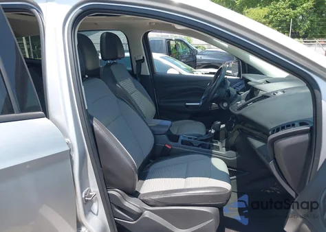 2017 Ford Escape Se from USA, damaged, VIN 1FMCU9G95HUD37371